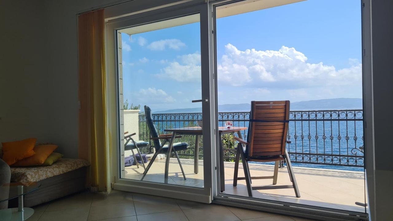 Apartments Rose Писак Екстериор снимка