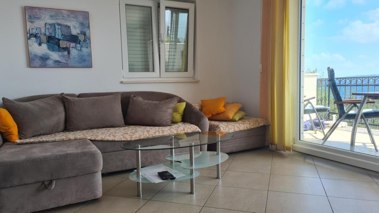 Apartments Rose Писак Екстериор снимка