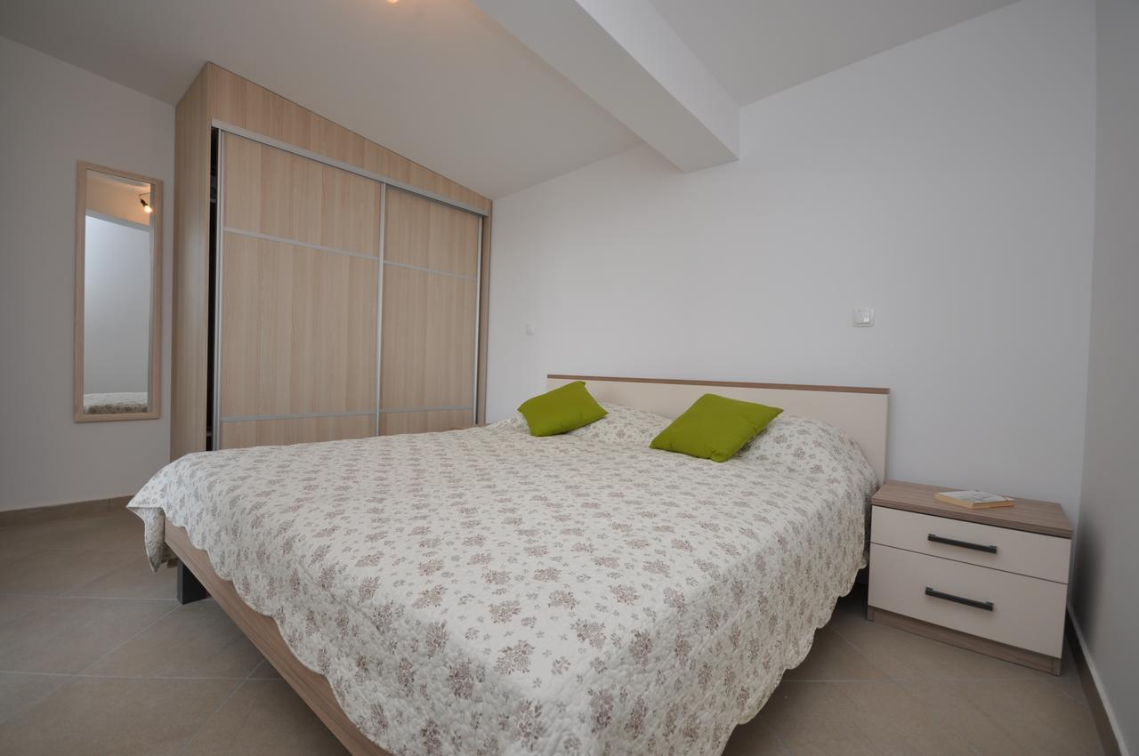 Apartments Rose Писак Екстериор снимка