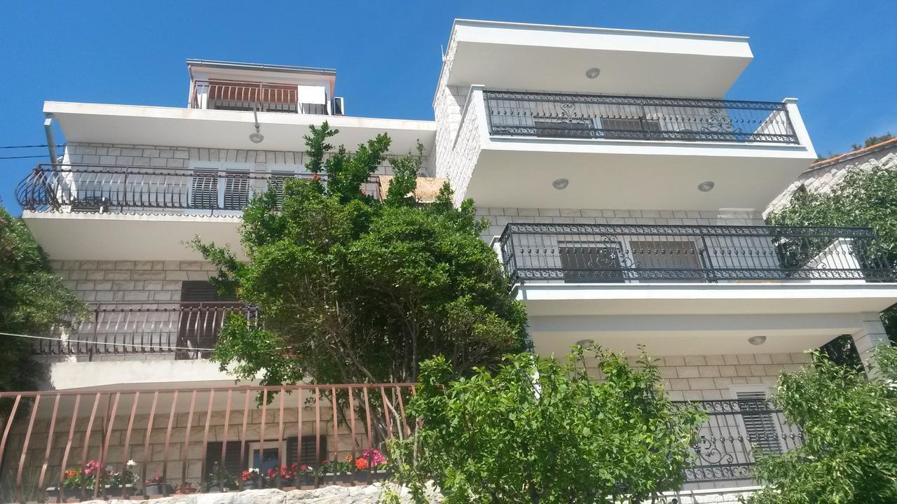 Apartments Rose Писак Екстериор снимка